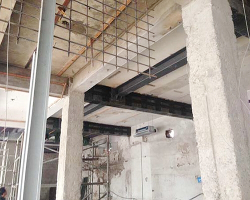 2013年 绵阳地址c56fZ级书线英3月太原民生銀行網點加固